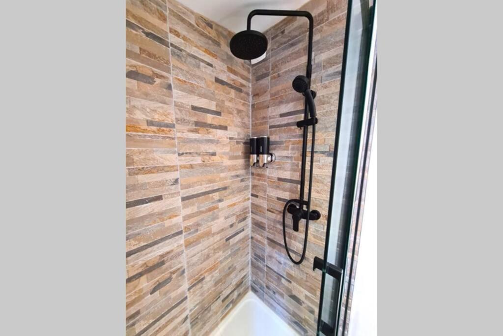 Appartement Le cocon Valenciennois - Hypercentre - Netflix - Toutes chaines TV - Vieux Valenciennes Extérieur photo